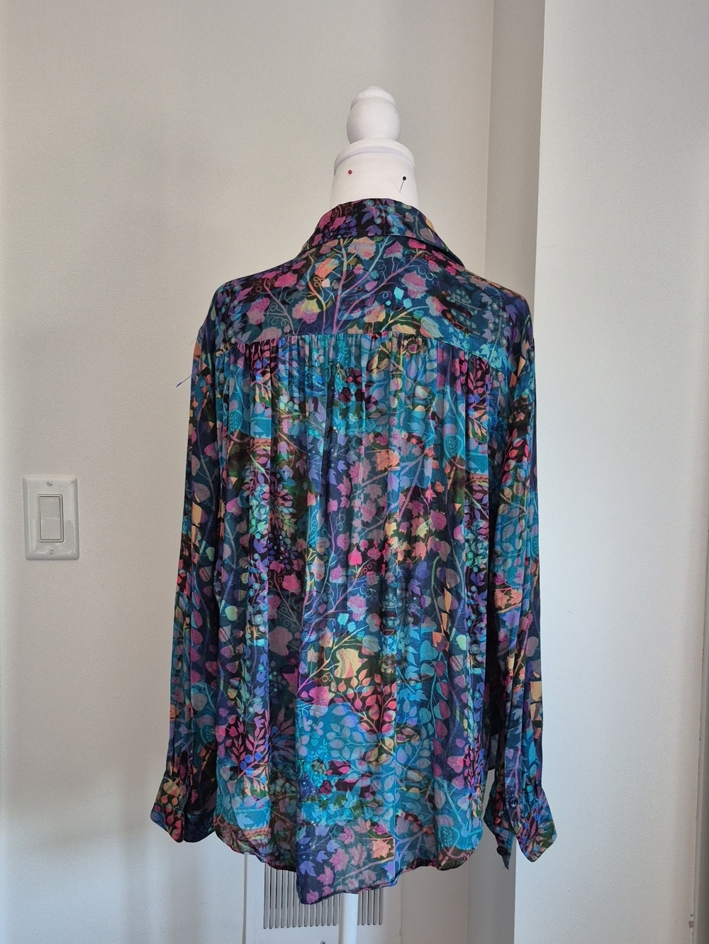 Peruvian Connection Multicolor Botanucal Print Sheer Blouse Size Large - Picture 5 of 7
